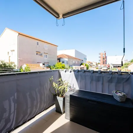 Sunshine Apartament
